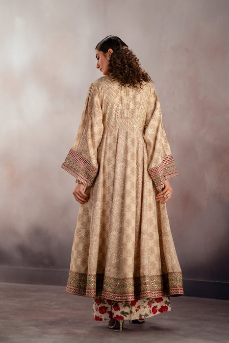 EMBROIDED SUIT