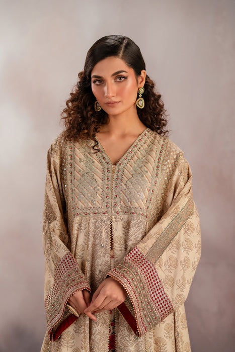 EMBROIDED SUIT